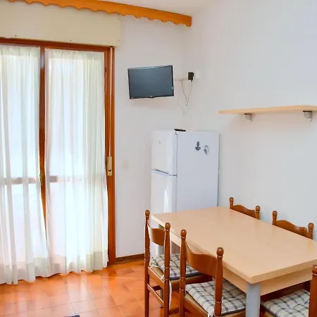 Cozy Two-room Flat 100mt From Διαμέρισμα Μπιμπιόνε