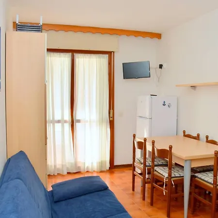 Apartment Cozy Two-room Flat 100mt From