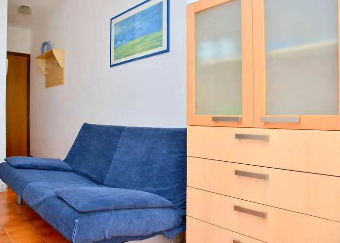 Cozy Two-room Flat 100mt From